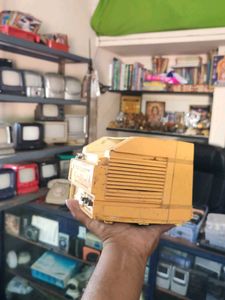 Vintage Portable TV/Radio (Not Working)