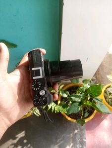 Sony mirrorless camera 30x optical zoom