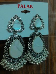 Palak Silver Oxidized Earrings🤍