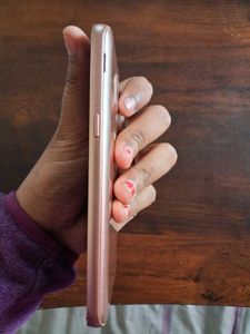 Samsang Galaxy J2 Core