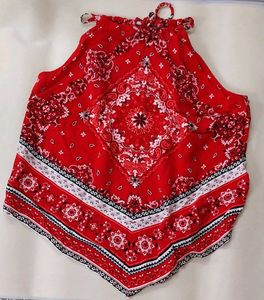 BRAND NEW UNIQUE TOP
