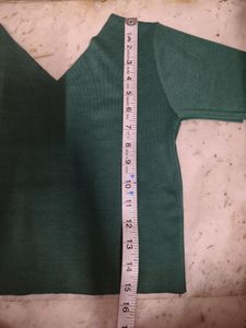 V Neck Croptop