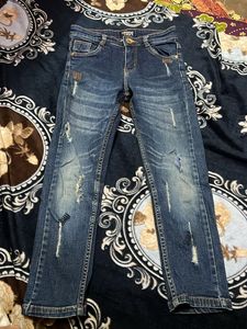 Damage Jeans