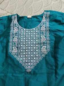 Floral Embroidered Kurtis (2)