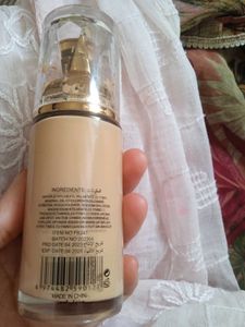 Flor Beauty Foundation