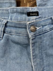 Zara Light Wash Denim Jeans
