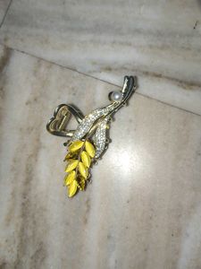 SALE 🎄🎅Korean Metal Clutcher🆕