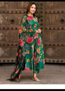 Sale !!Floral Green Kurta Set