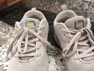 Campus Running Shoes