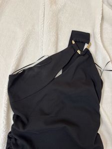 Women/Girl Black One-Shoulder Dress