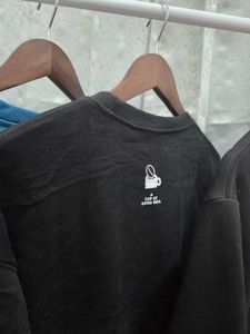 Sweaters &amp; Knits