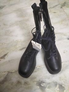 Zara brand new calf length leather boots