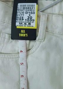 NEW JEAN WITH TAG