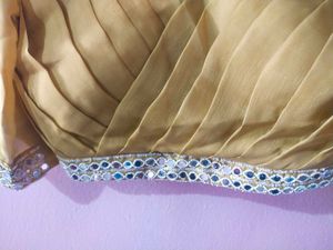 Saree With Readymade Blouse