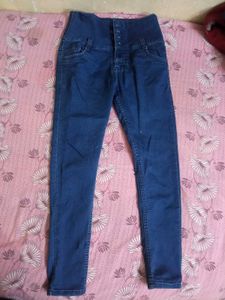 Chic High-Waisted Skinny Jeans