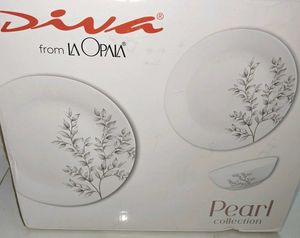 Diva La Opala Pearl Collection NEW Dinner Set