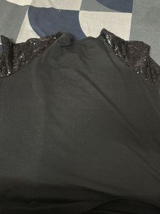 Sequin Sleeve Tee Black Very Pretty