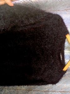 OVERSIZED Fluffy Black Sweater