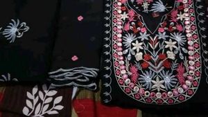Embroidered Black Shalwar Kameez Suit