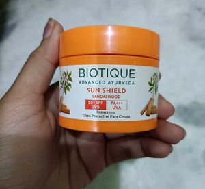 Biotique Sun Shield Sandalwood