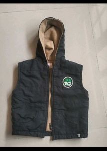 Ben 10 Kids' Black Sleeveless Jacket