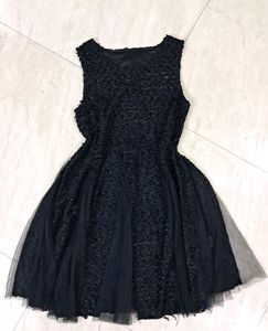 Black Sleeveless Dress