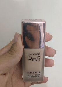 Lakme 9to5 Primer Matte Foundation cover Brand new