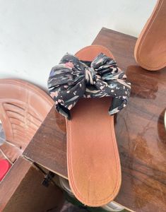 black flats