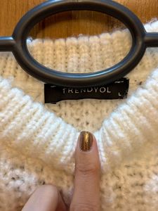 White Knit Pullover