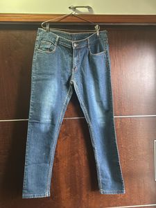 Straight Jeans
