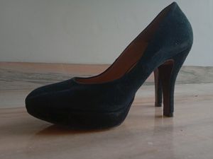 Black Heel 👠