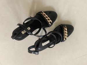Elle Black Heel Sandals