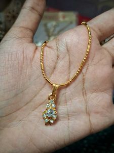 Gold Tone Crystal Pendant Necklace