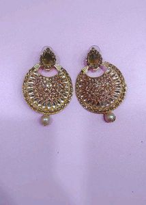 Golden Necklace &amp; Earring Set