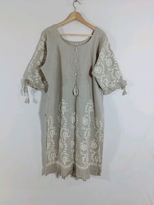 Begie Embroidered Casual Kurta (Women)