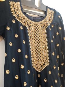 Navy Blue &amp; Gold Embellished Indian Outfit