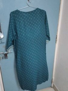 Beautiful Bottle Green Kurti With Dupatta