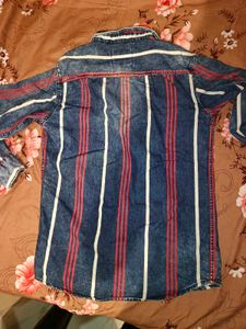 Layering Style Shirt, Jeans Material