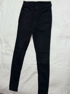 Black Skinny Jeans