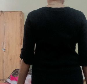 Black ¾ Sleeve Top