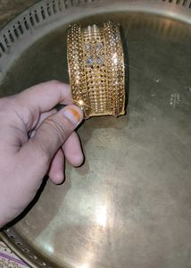 GoldenAmazing Bangle(It&#39;s Fashionable Not Outdate)