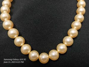 Single Strand Pearl Necklace.