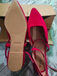 Red Bellies Flats
