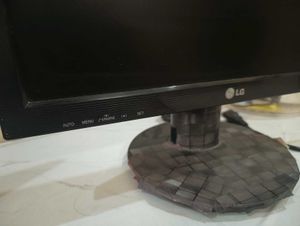 LG Monitor 17 Inch