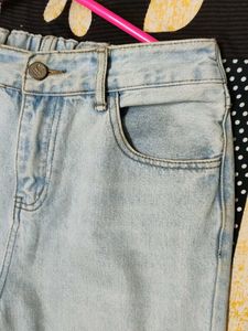 Relaxed Fit Mid Rise Jeans