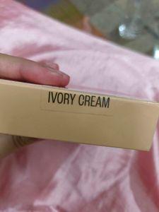 Lakme Powerplay Priming Powder Foundation Compact