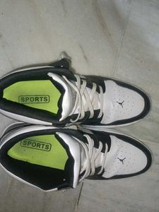 Air Jordan 1 Low Black/White