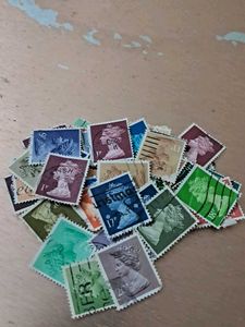 65+ Queen Elizabeth Stamps Of U.K