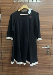 Elegant Black Dress with free hairband