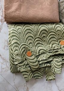 Assorted three door curtains